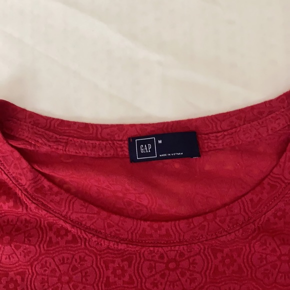 Women Gap Printed Top Size Medium Red - Picture 5 of 11